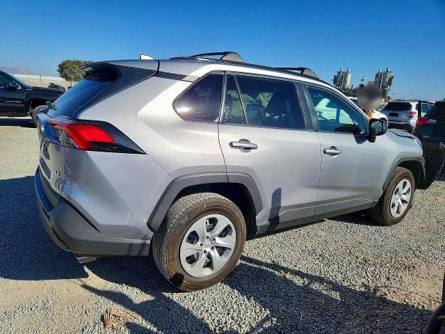 2020 TOYOTA RAV4 LE 3