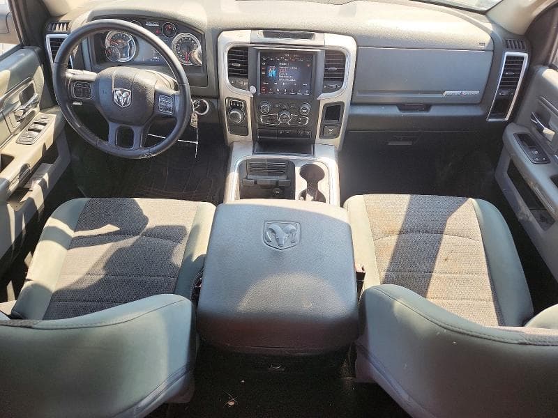 2019 RAM 1500 CLASSIC SLT 8