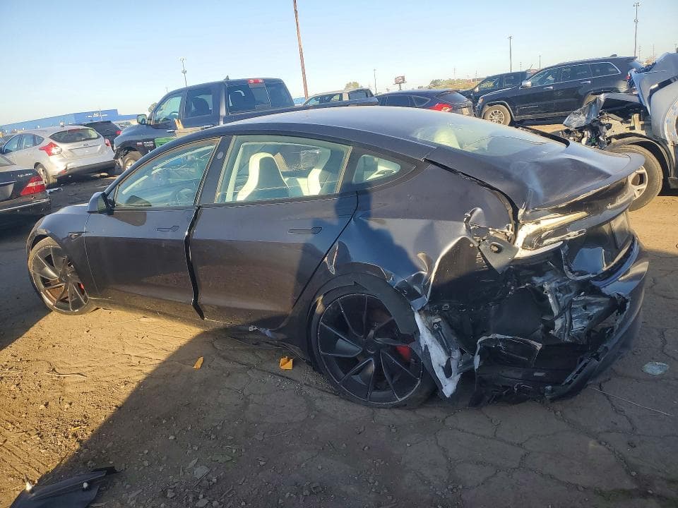 2025 TESLA MODEL 3 2