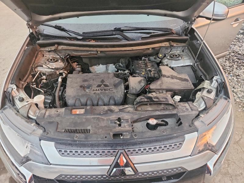 2019 MITSUBISHI OUTLANDER SE 12