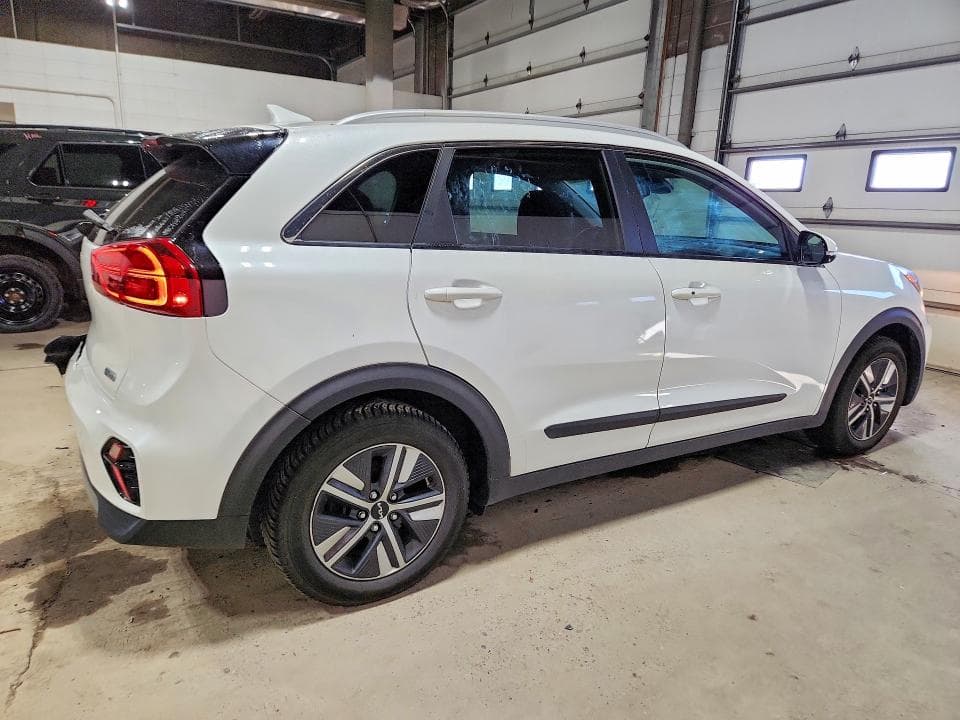 2022 KIA NIRO EX 3