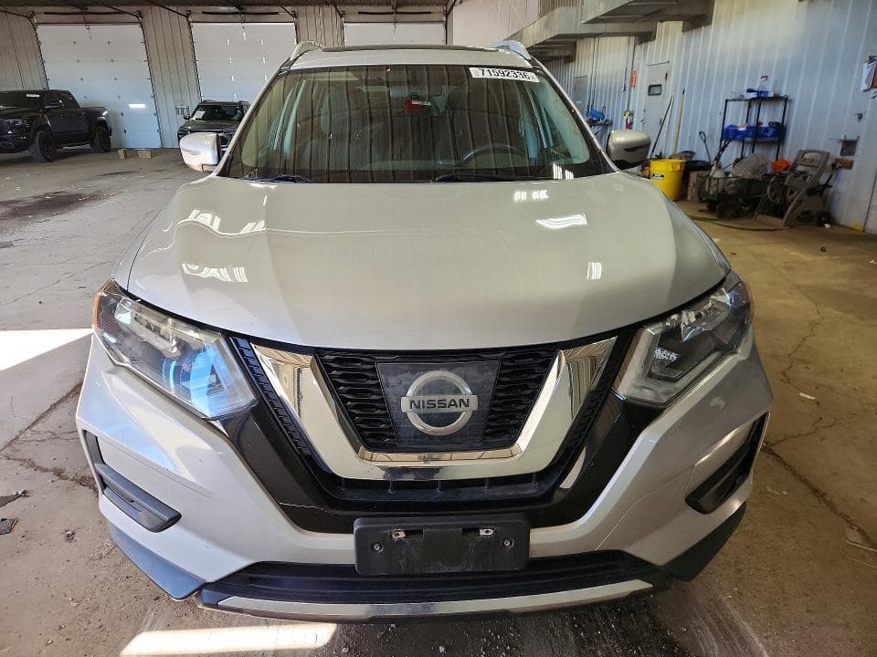2017 NISSAN ROGUE SV 5