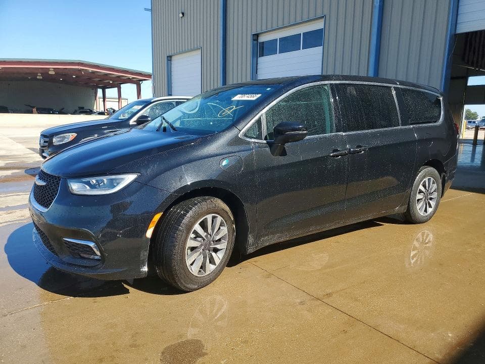 2023 CHRYSLER PACIFICA HYBRID TOURING L - 1