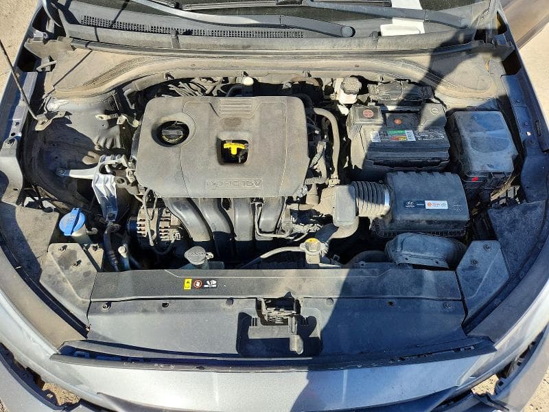 2019 HYUNDAI ELANTRA SE 11