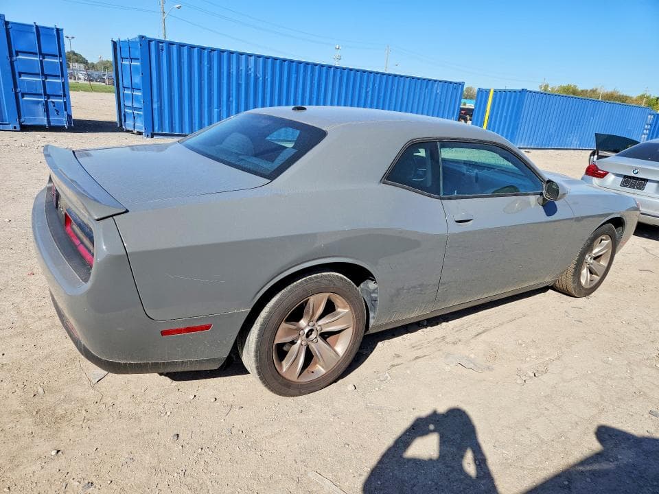 2018 DODGE CHALLENGER SXT 3