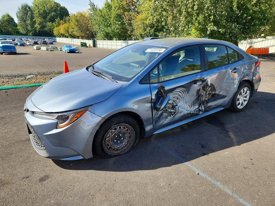 2020 TOYOTA COROLLA LE - 1