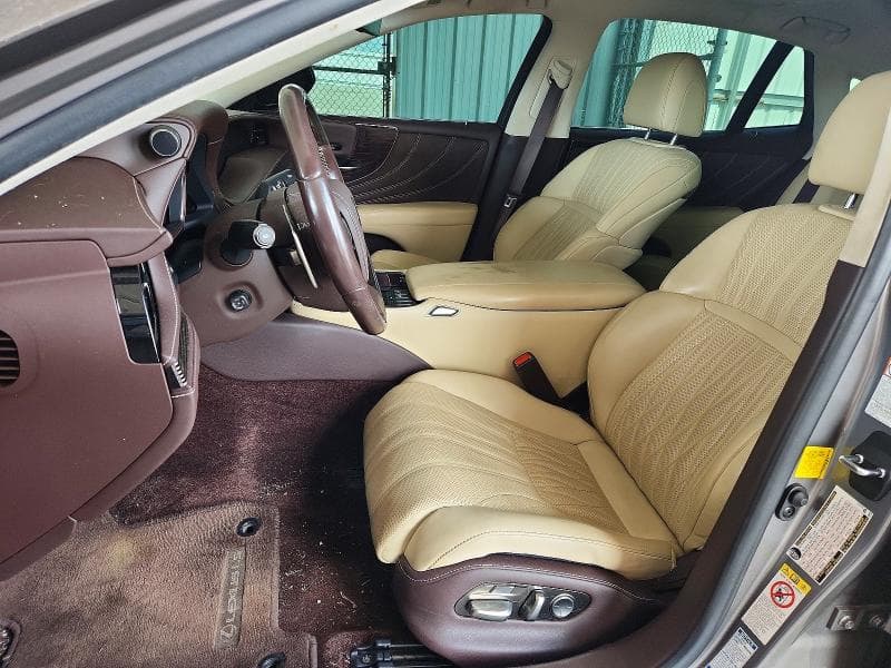 2019 LEXUS LS 500 BASE 7