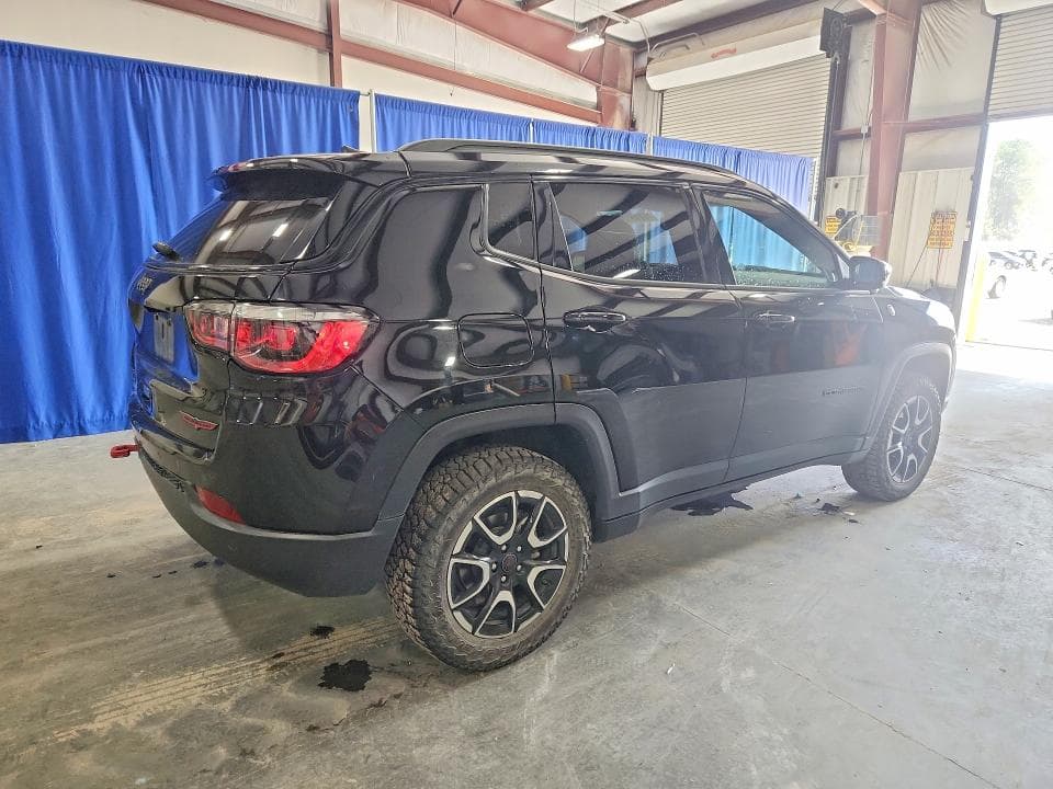 2025 JEEP COMPASS TRAILHAWK 3
