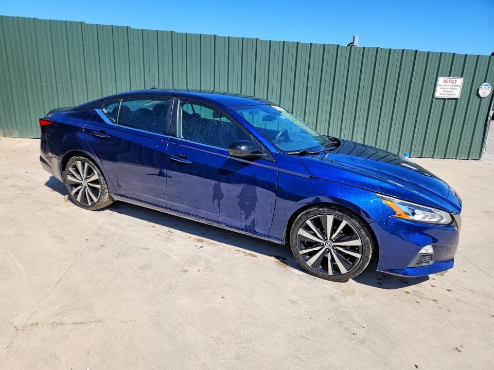 2022 NISSAN ALTIMA SR 4