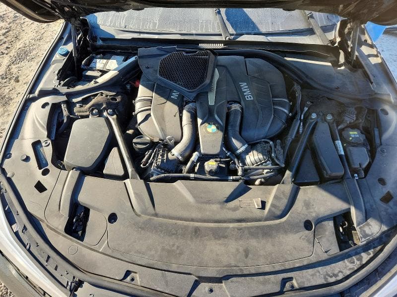 2017 BMW 750 I 11