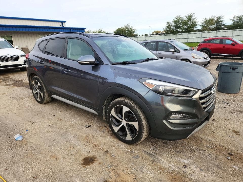 2018 HYUNDAI TUCSON VALUE 4