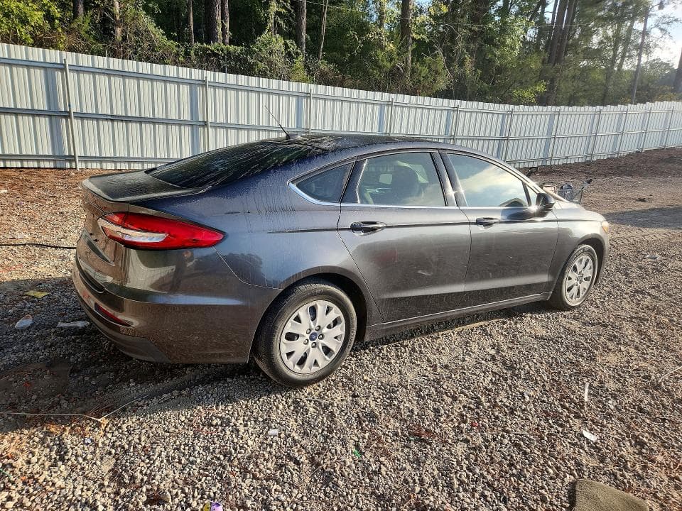 2019 FORD FUSION S 3