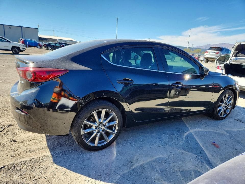 2018 MAZDA 3 TOURING 3