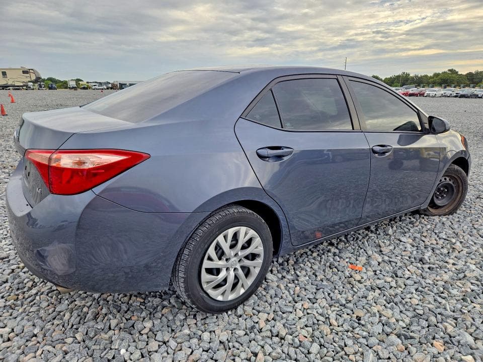 2019 TOYOTA COROLLA LE 3