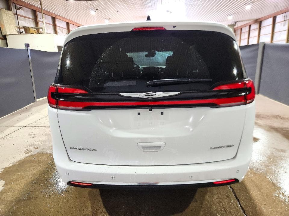 2026 CHRYSLER PACIFICA LIMITED 6