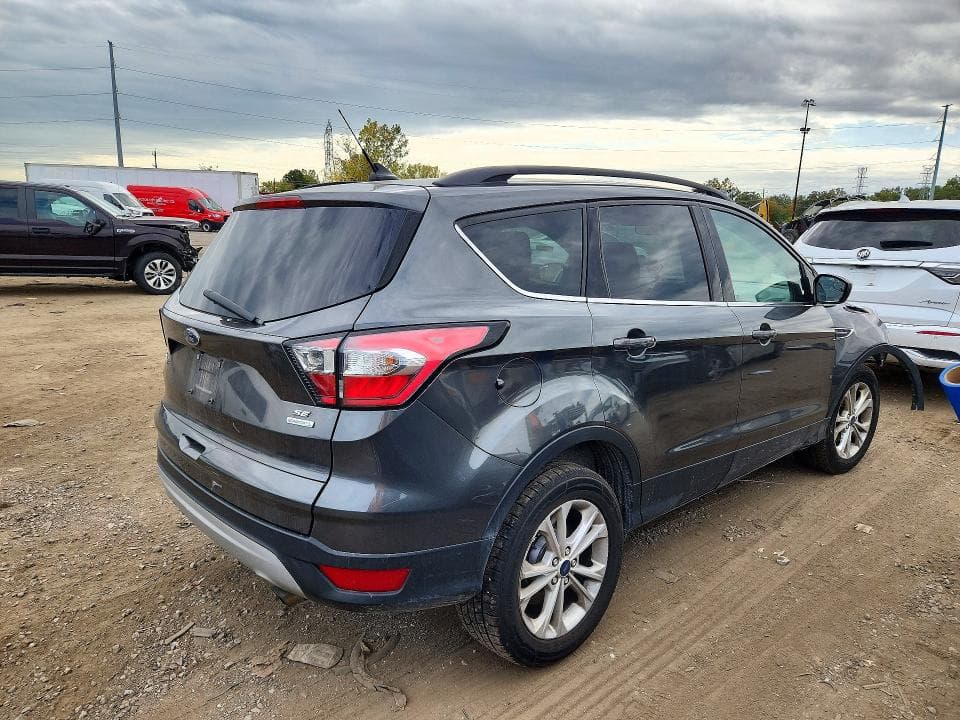 2018 FORD ESCAPE SE 3