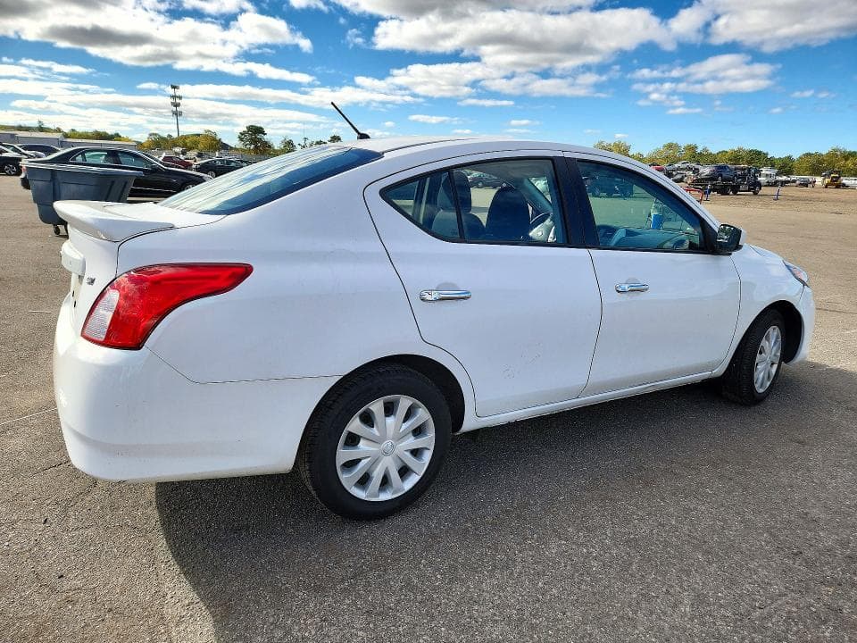 2019 NISSAN VERSA SV 3