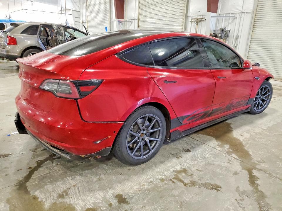 2018 TESLA MODEL 3 3
