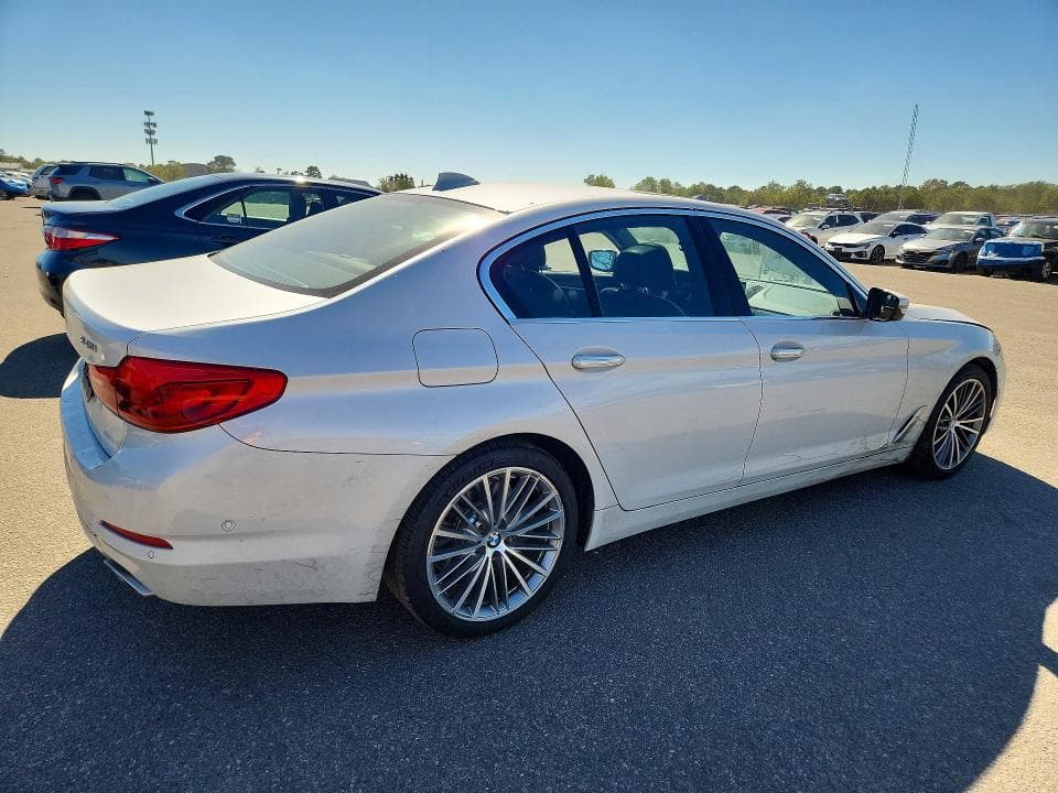 2017 BMW 540 XI 3