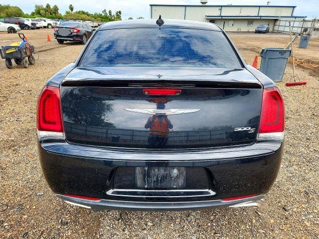 2019 CHRYSLER 300 S 6