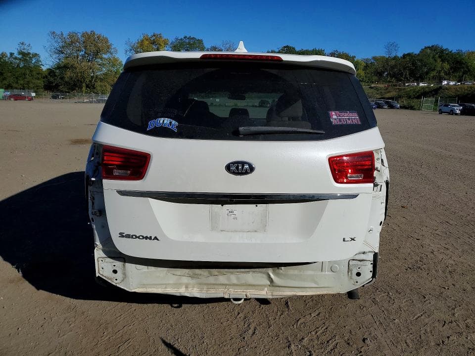 2019 KIA SEDONA LX 6
