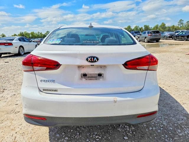 2017 KIA FORTE LX 6