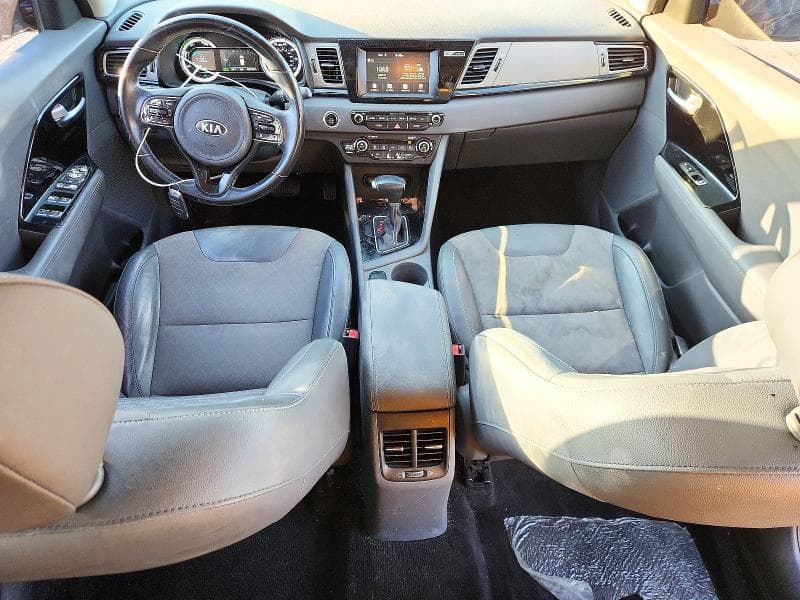 2017 KIA NIRO EX 8
