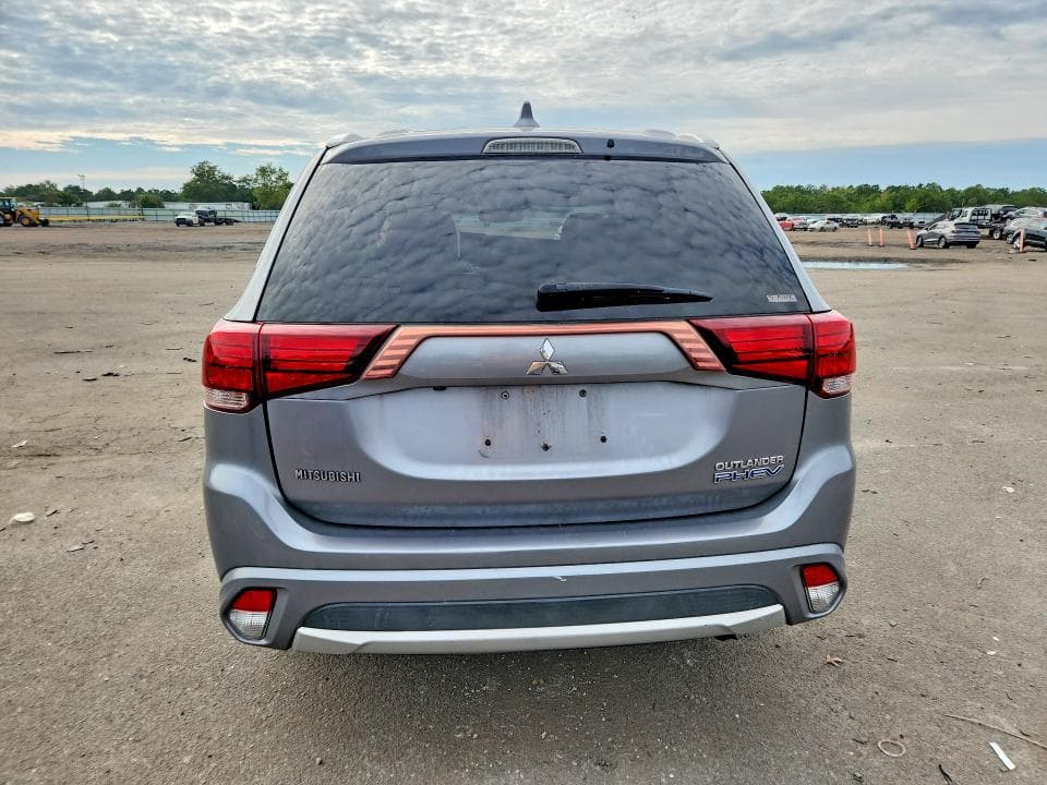 2018 MITSUBISHI OUTLANDER SE 6
