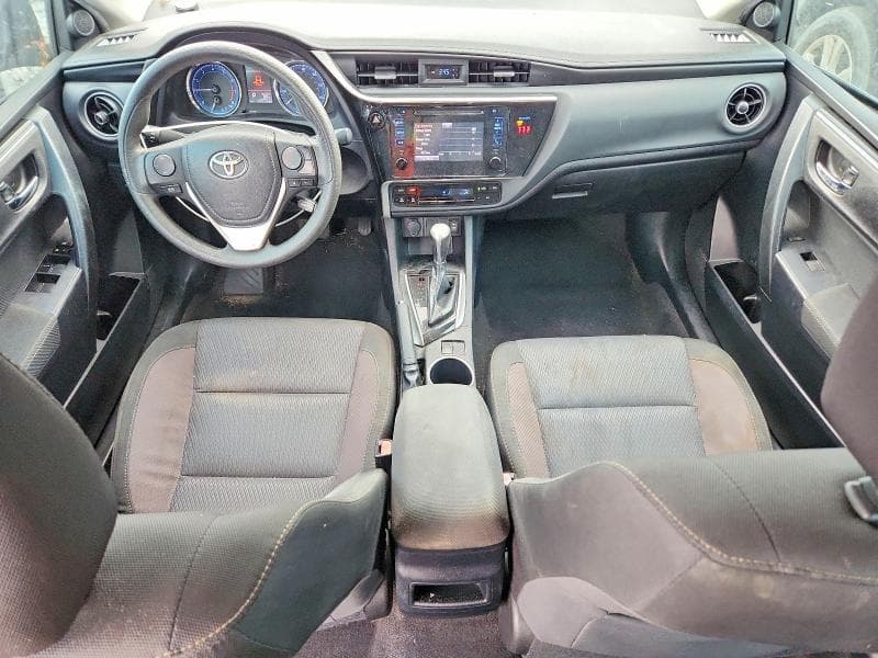 2018 TOYOTA COROLLA LE 8