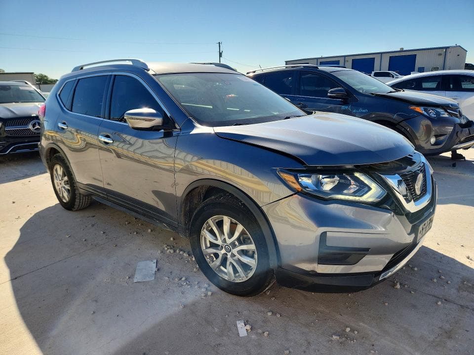 2018 NISSAN ROGUE SV 4