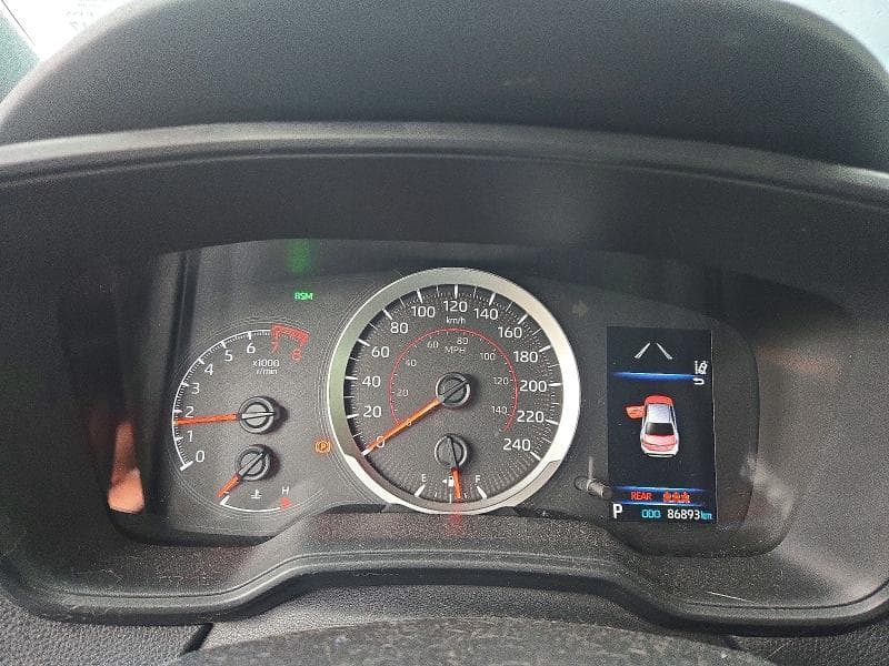 2020 TOYOTA COROLLA SE 9