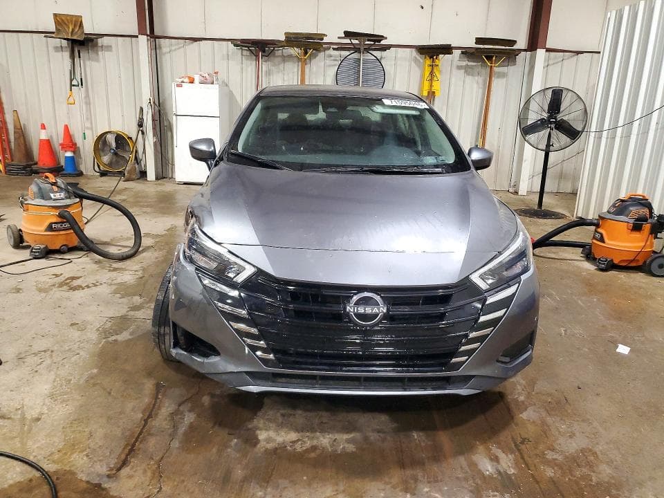 2025 NISSAN VERSA SV 5