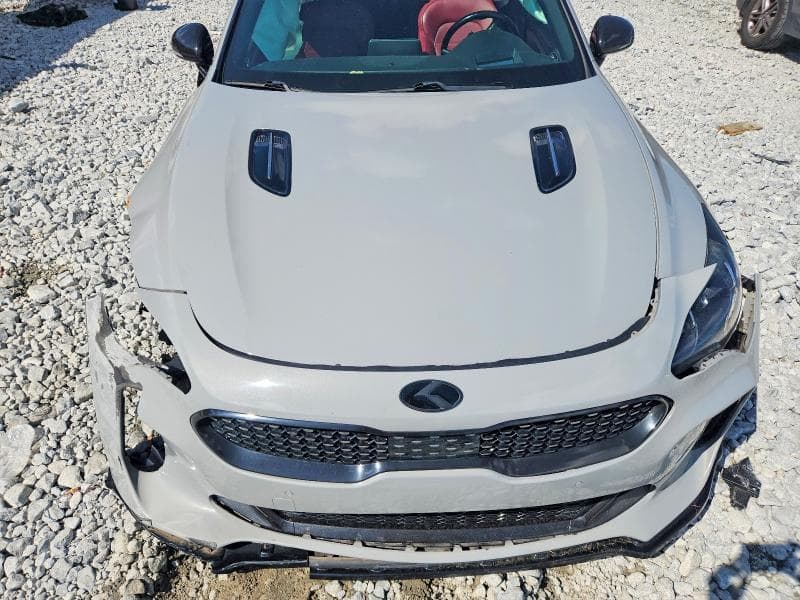 2018 KIA STINGER GT2 11