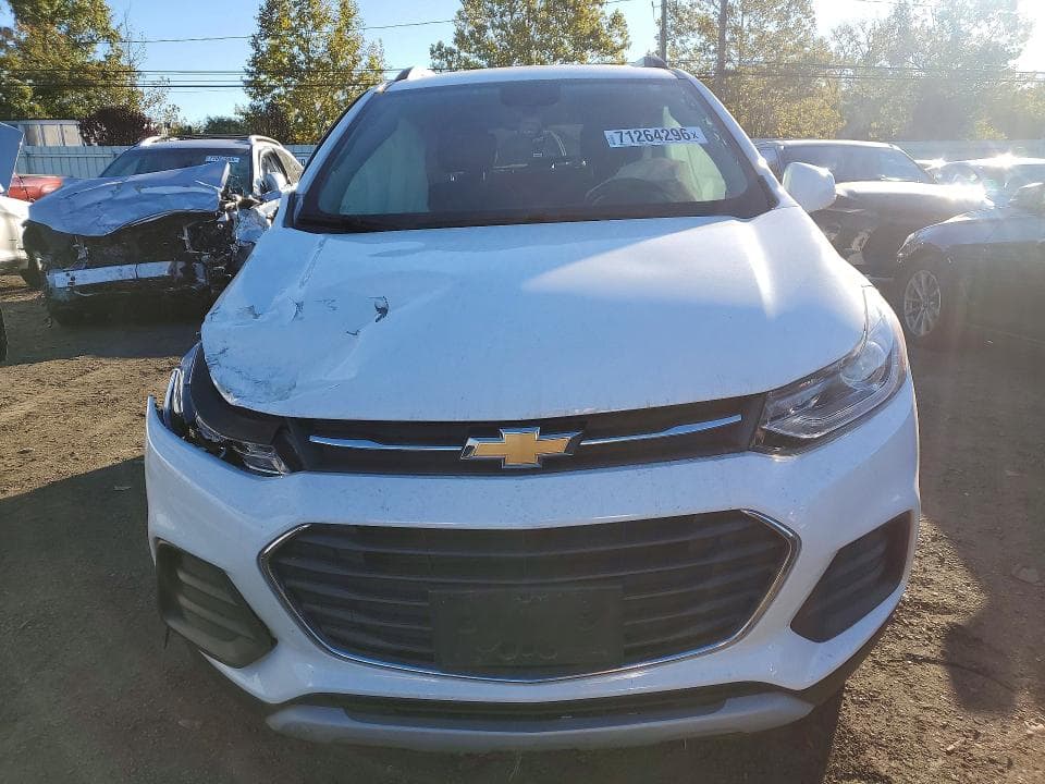 2018 CHEVROLET TRAX 1LT 5
