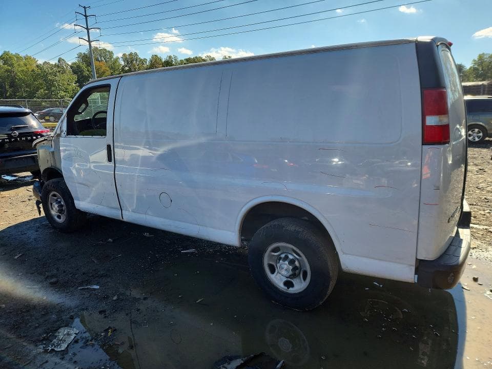 2017 CHEVROLET EXPRESS G3500 2