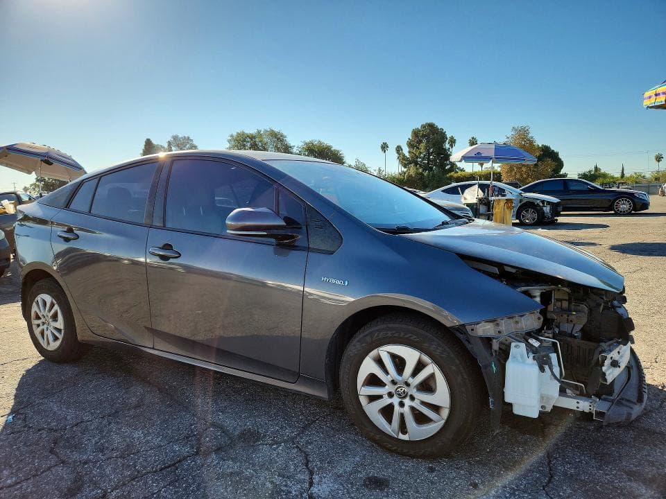 2017 TOYOTA PRIUS ONE 4