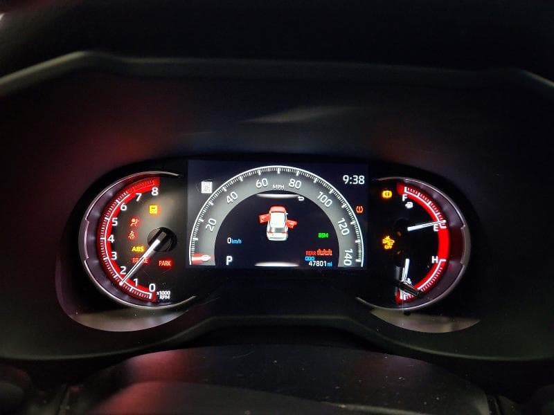 2024 TOYOTA RAV4 XLE 9