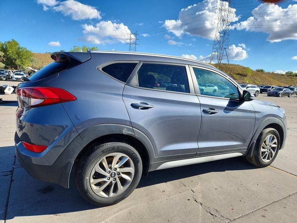 2017 HYUNDAI TUCSON SE PLUS 3