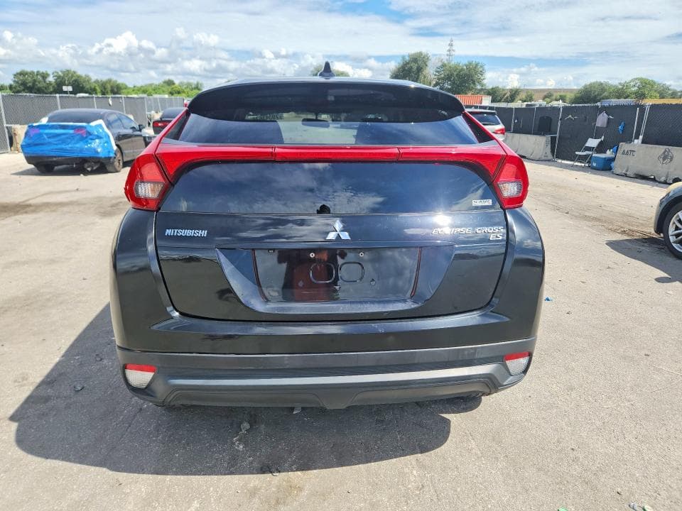 2019 MITSUBISHI ECLIPSE CROSS ES 6
