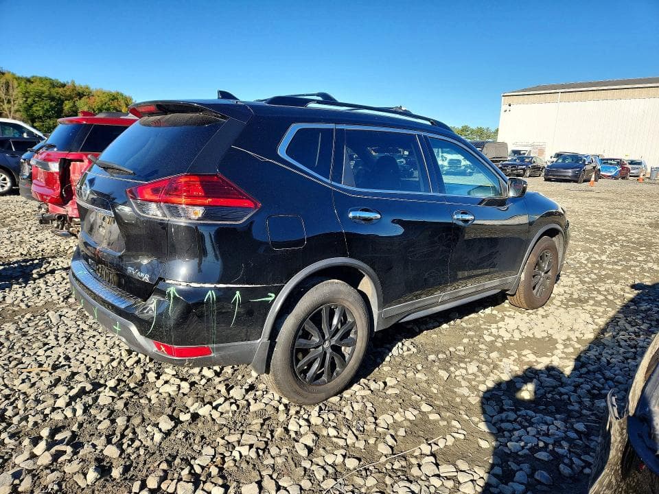 2017 NISSAN ROGUE SV 3