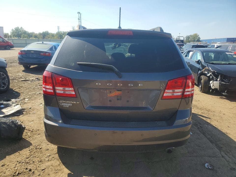 2020 DODGE JOURNEY SE 6