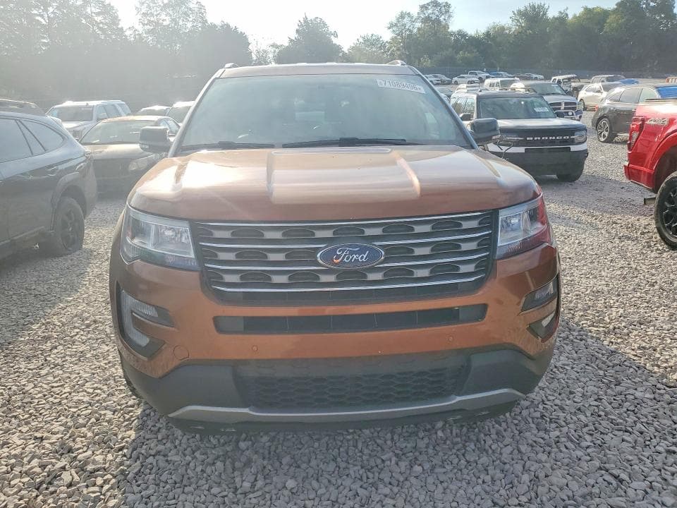 2017 FORD EXPLORER XLT 5