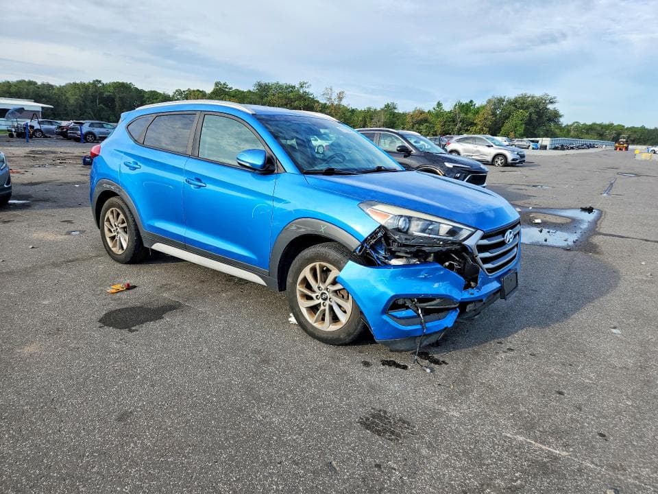 2017 HYUNDAI TUCSON SE PLUS 4
