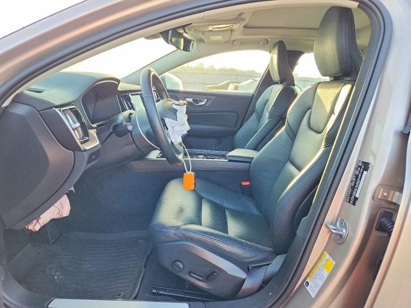 2024 VOLVO S60 PLUS 7