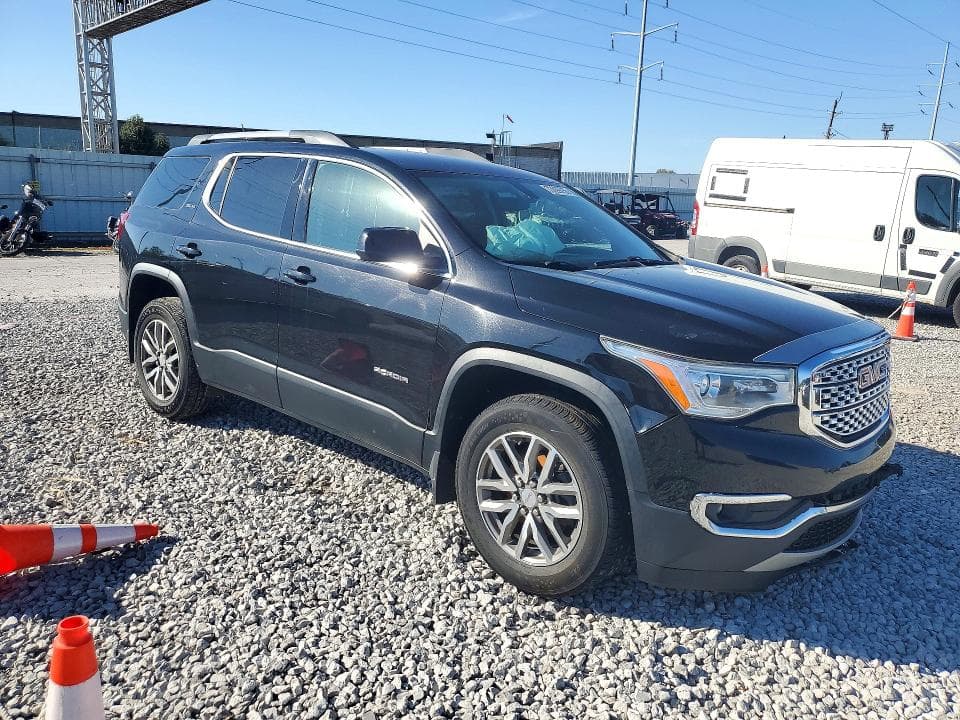 2017 GMC ACADIA SLE 4