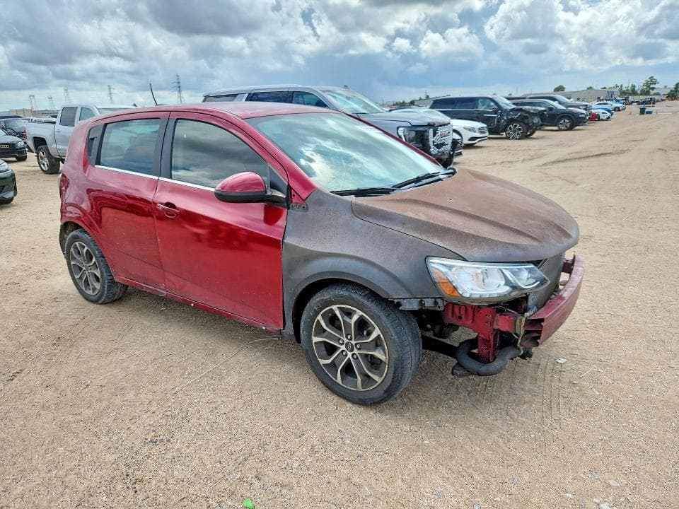 2019 CHEVROLET SONIC LT 4