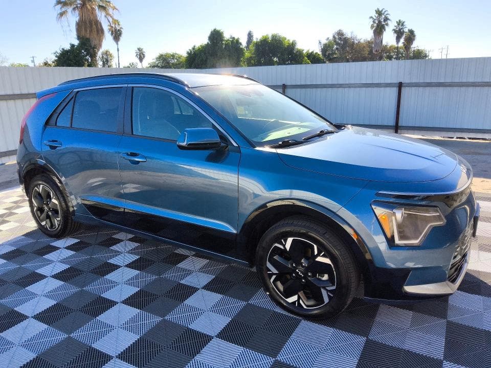 2023 KIA NIRO WIND 4