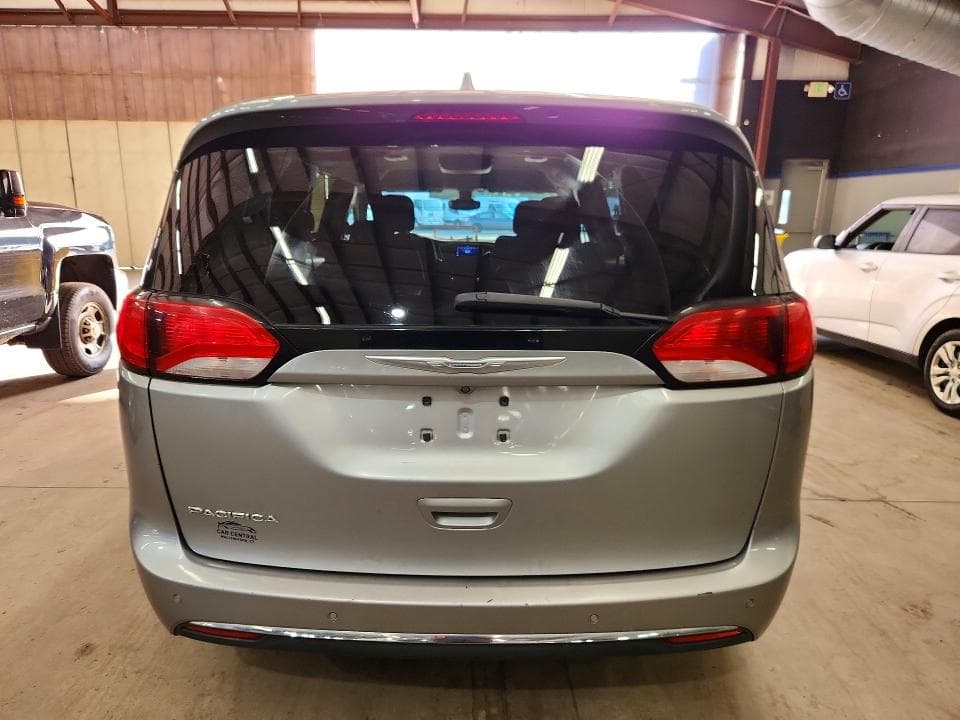 2017 CHRYSLER PACIFICA TOURING L 6