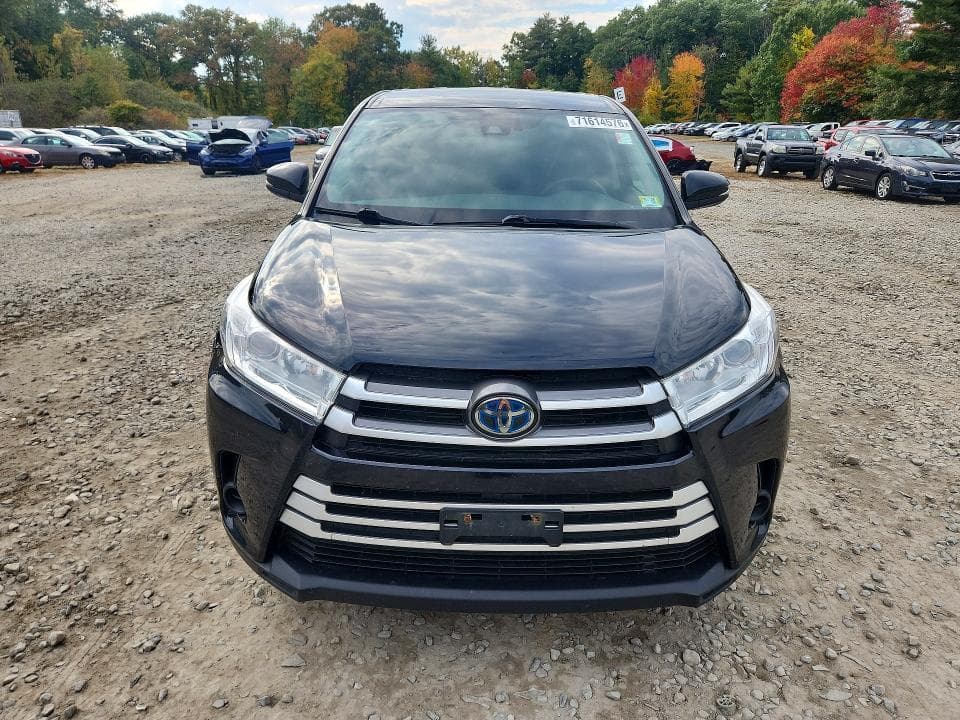 2019 TOYOTA HIGHLANDER HYBRID LE 5