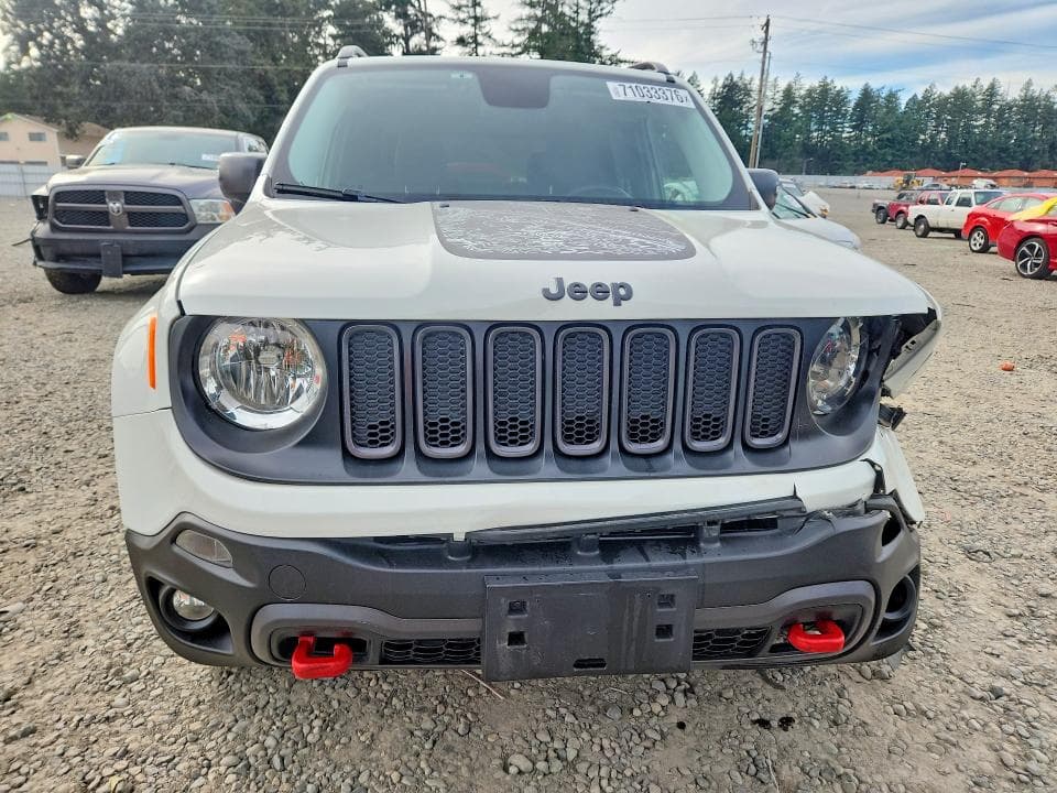 2017 JEEP RENEGADE TRAILHAWK 5